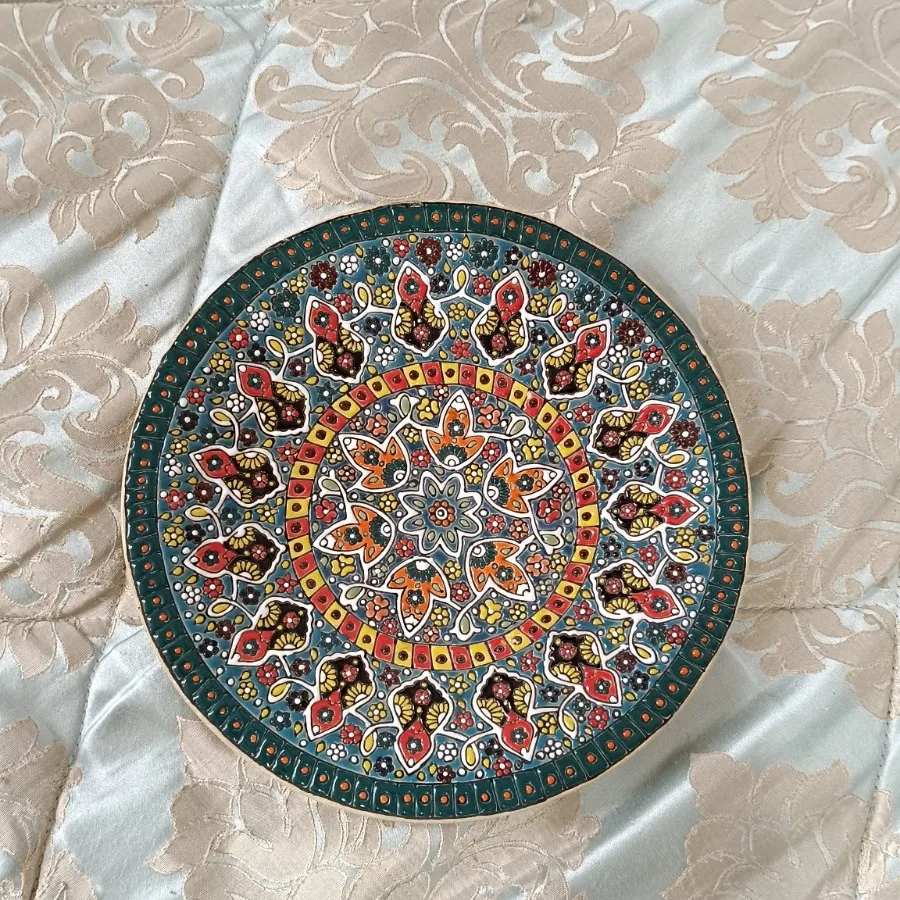 بشقاب مینا کاری