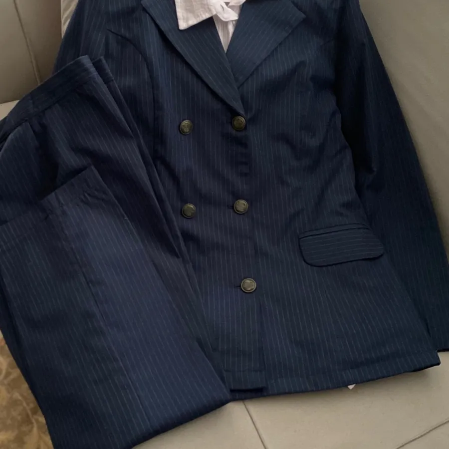 کت و شلوار دیپلمات