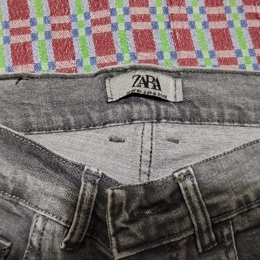 جین اسکینی برند زارا