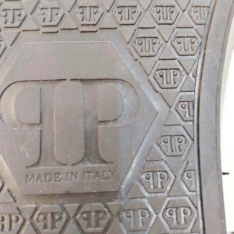 کتونی برند ایتالیایی