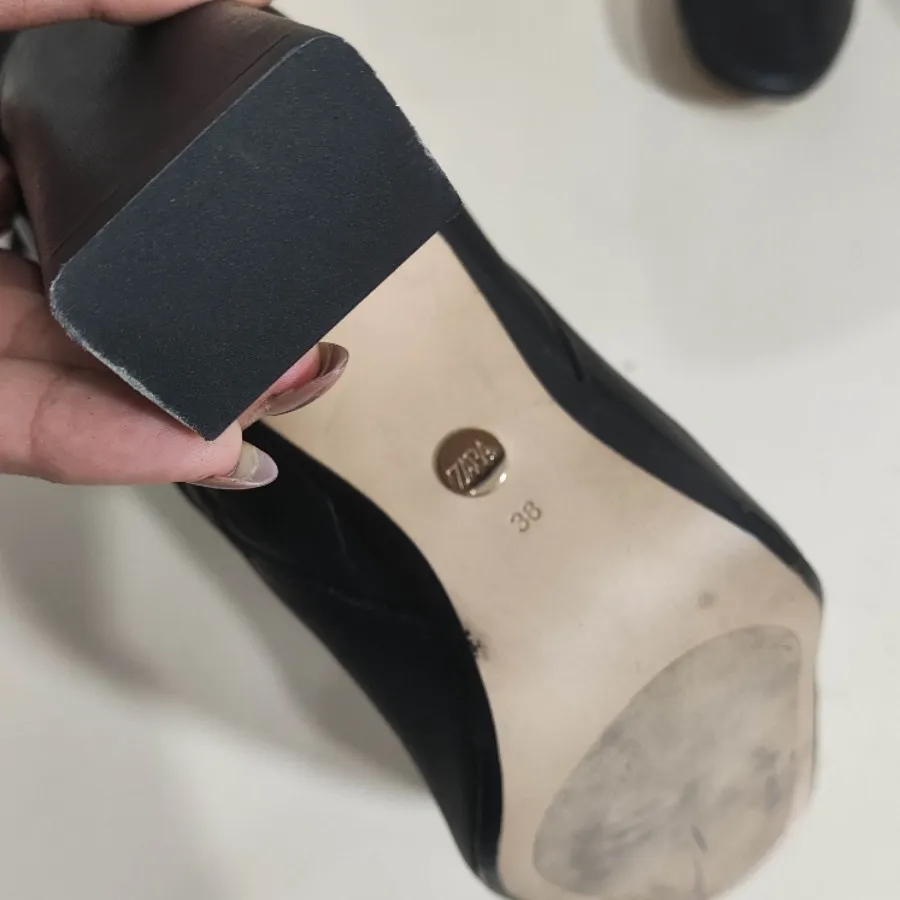 بوت زارا اورجینال