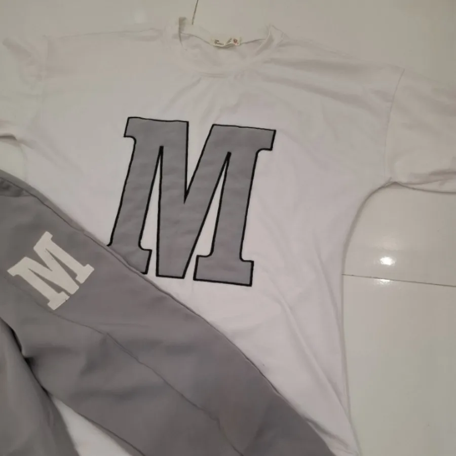 ست تی شرت با شلوار M