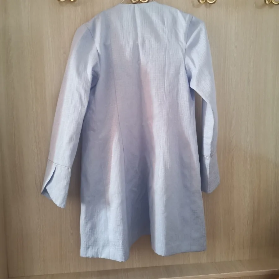 مانتو آبی نو هست