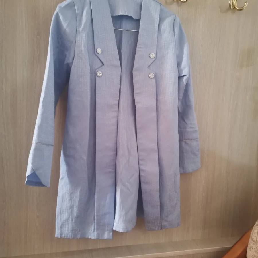 مانتو آبی نو هست