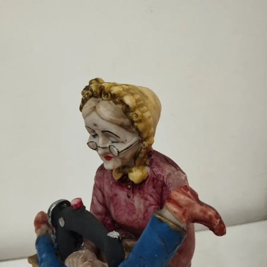 مجسمه قدیمی