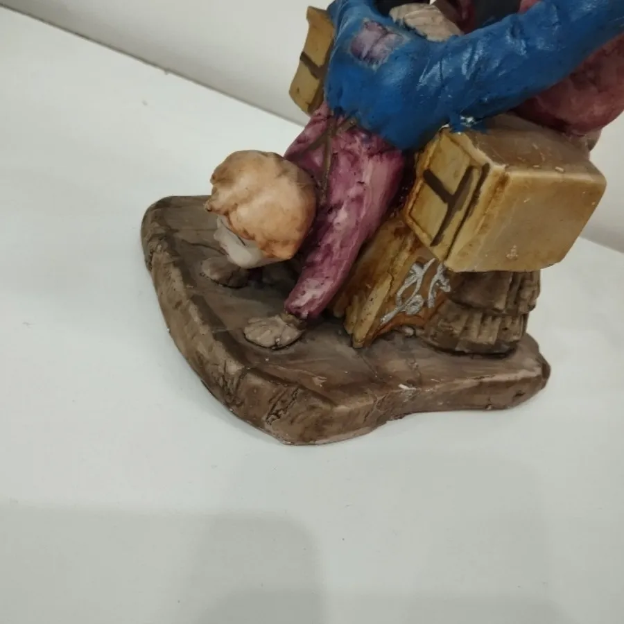 مجسمه قدیمی