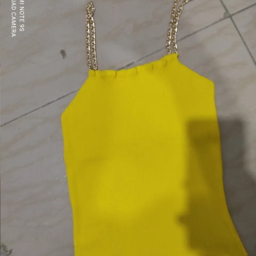 تاپ نیم تنه