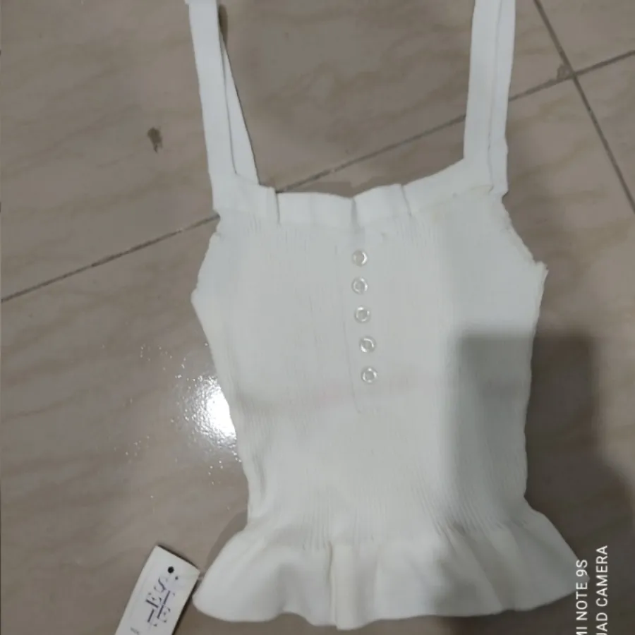 نیم تنه سفید