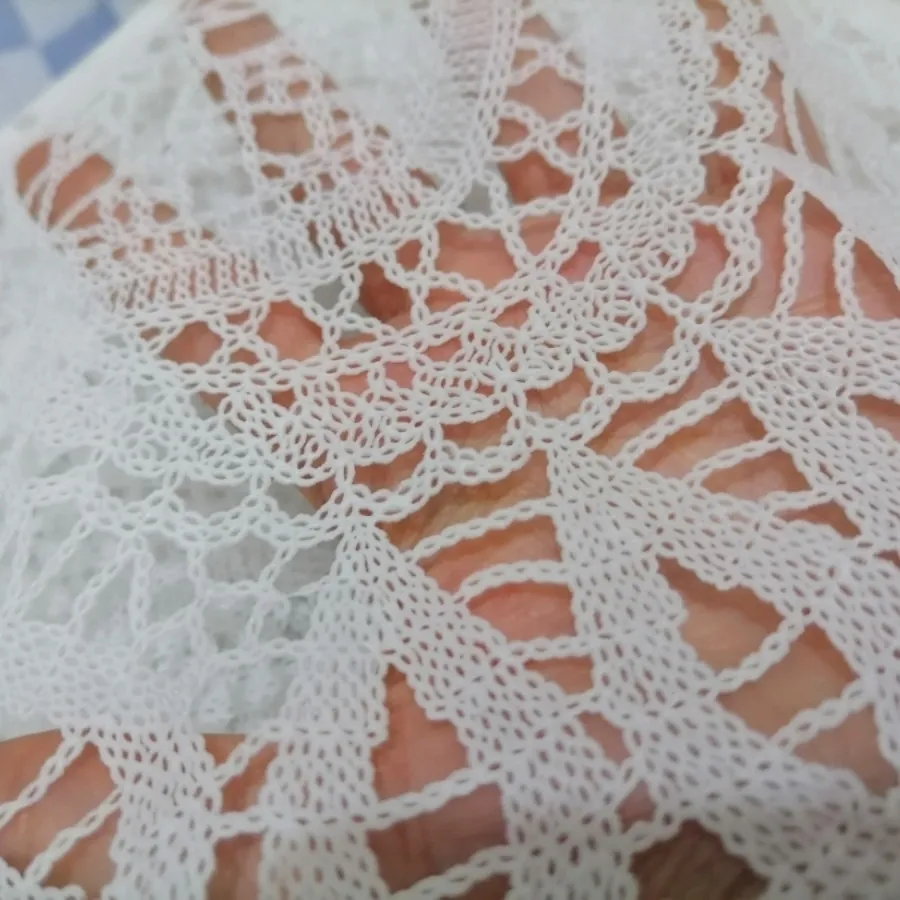 رومیزی تایوانی سفید