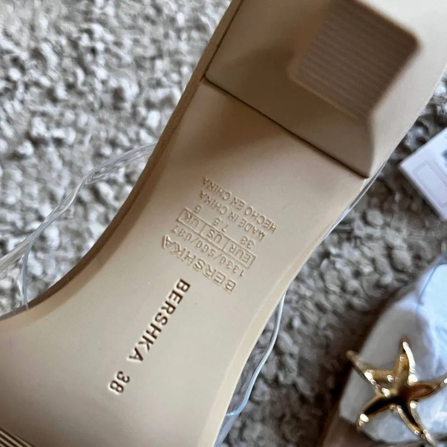 کفش طلقی برشکا