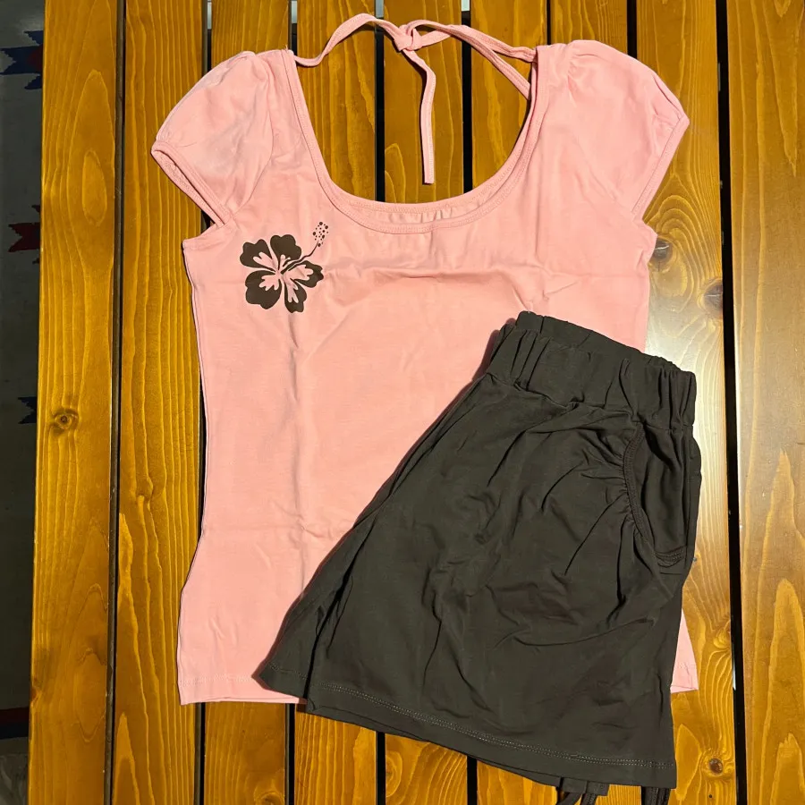 ست تیشرت و شلوارک زنانه