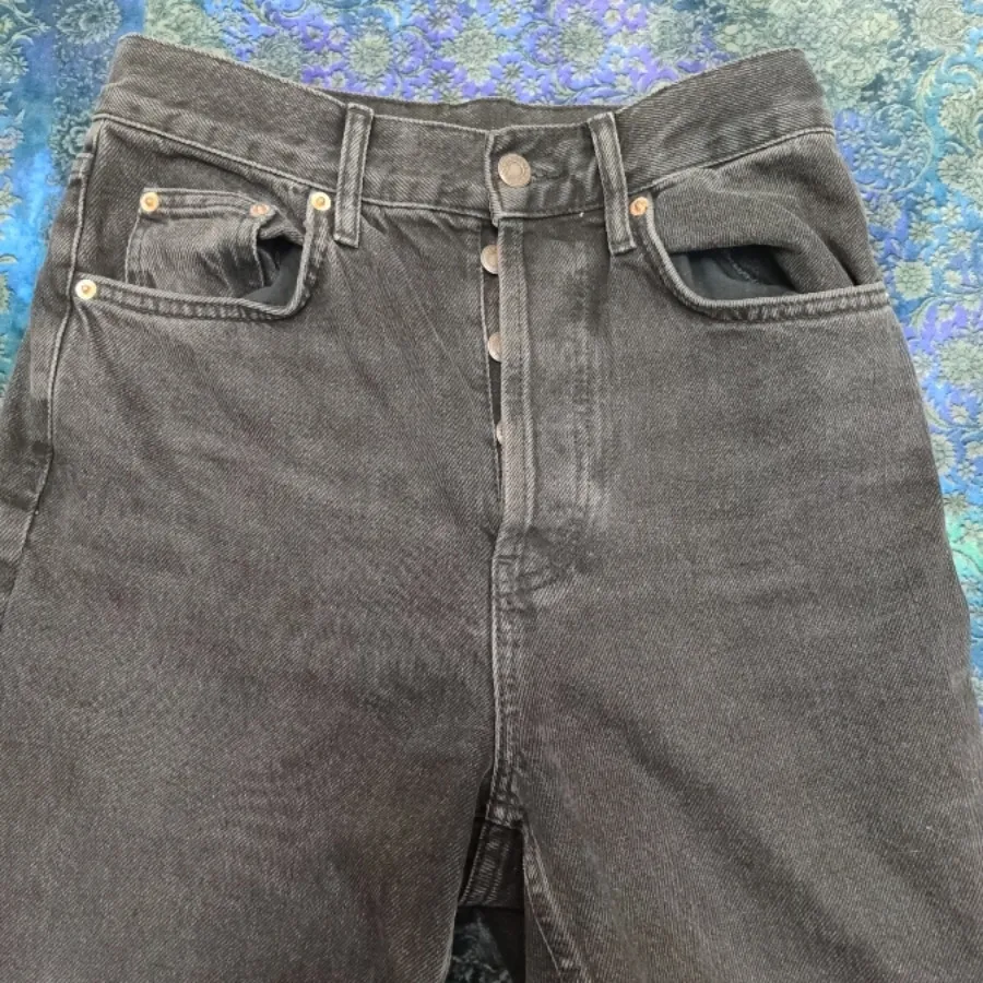 شلوار جین زغالی