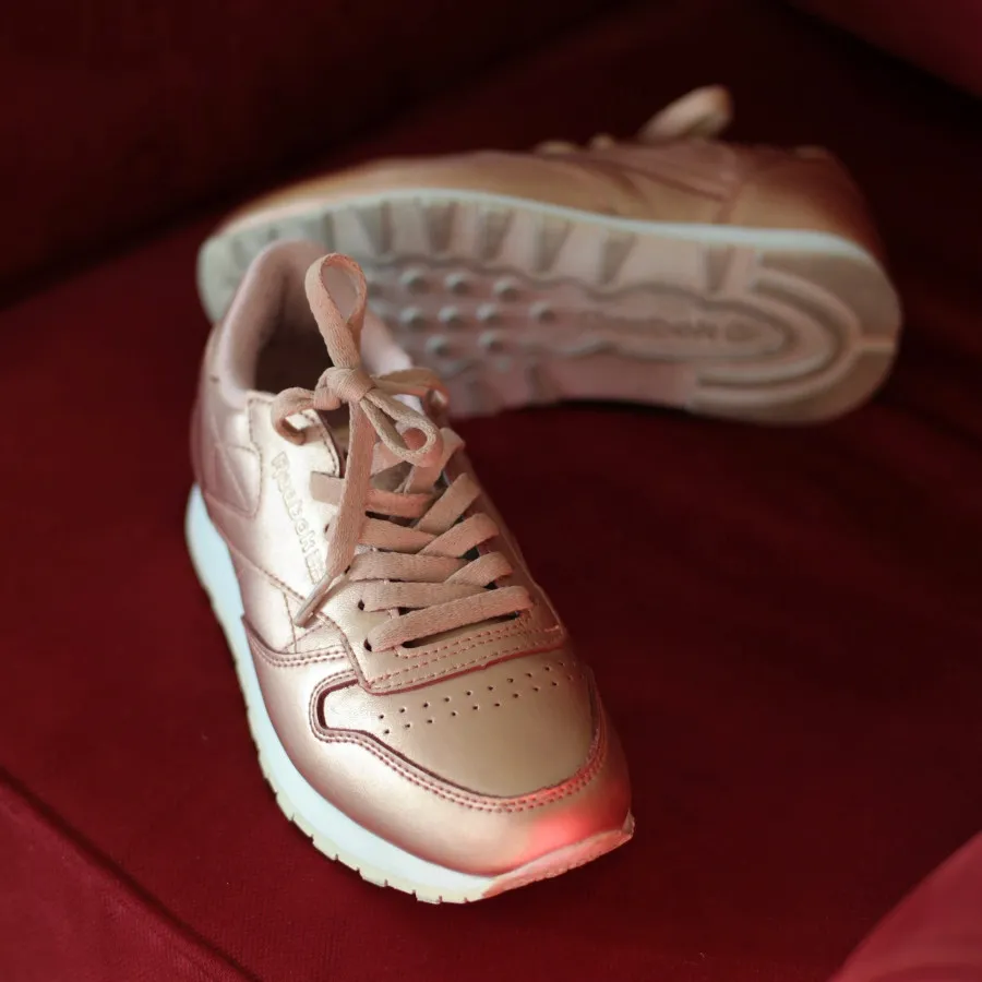 کتونی ریبوک کلاسیک