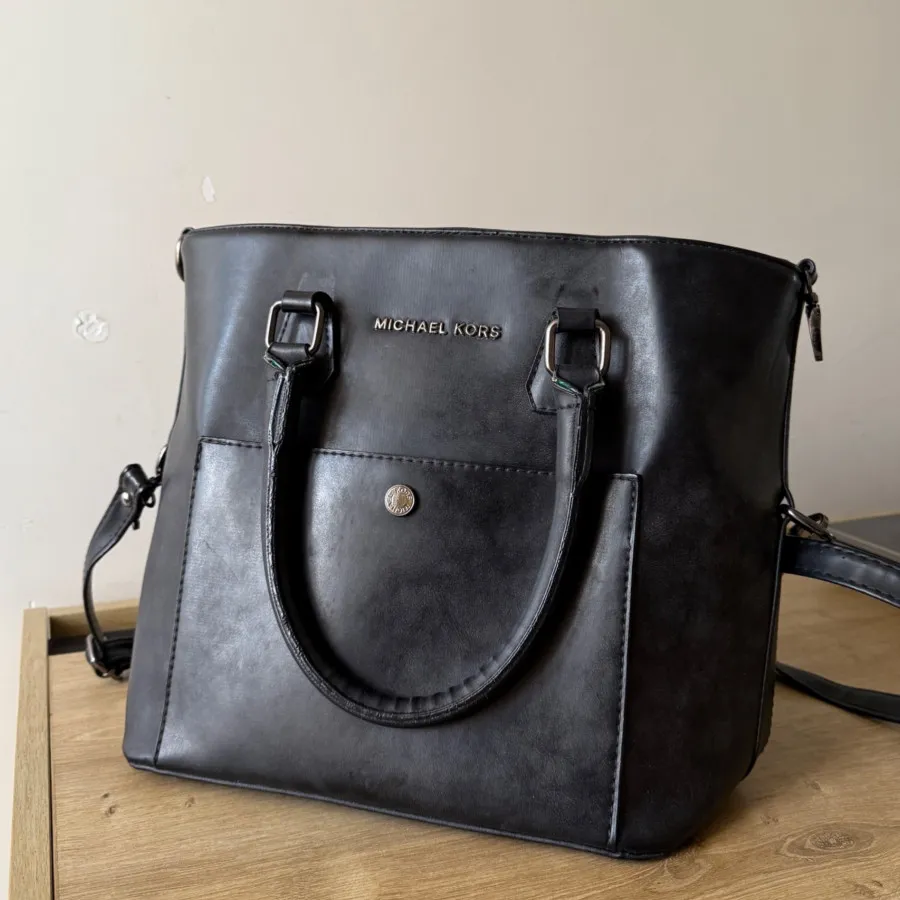 کیف بزرگ مایکل کورس