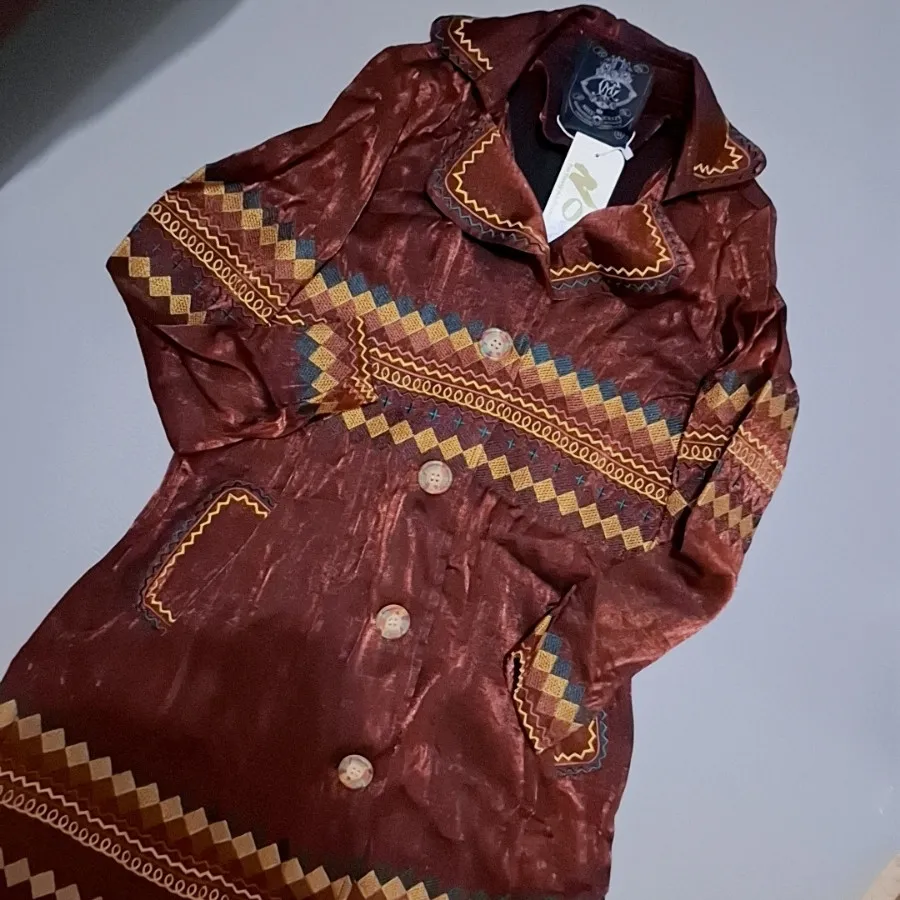 مانتو مجلسی گلدوزی شده