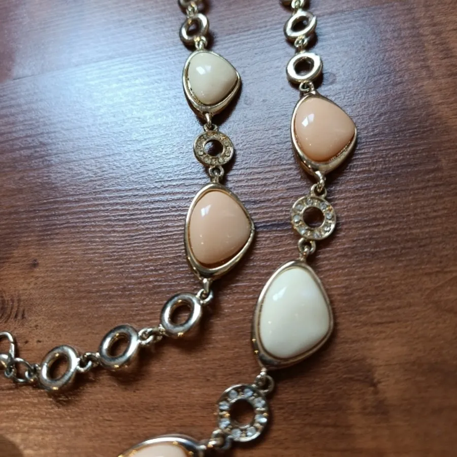 سرویس زیورآلات رنگ ثابت