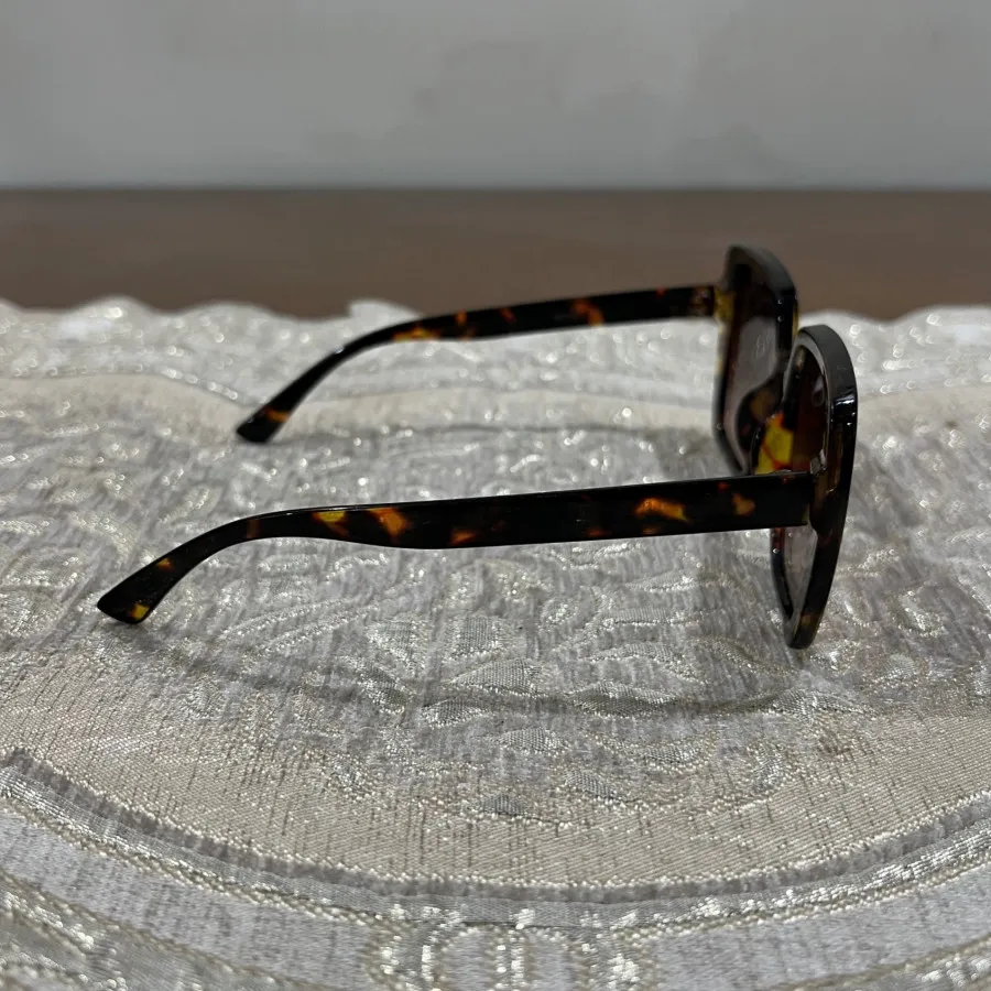 عینک افتابی پلنگی