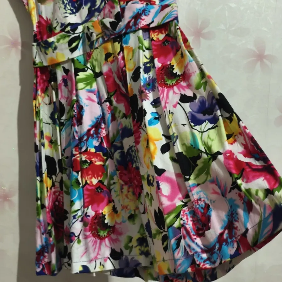 پیراهن گل دار