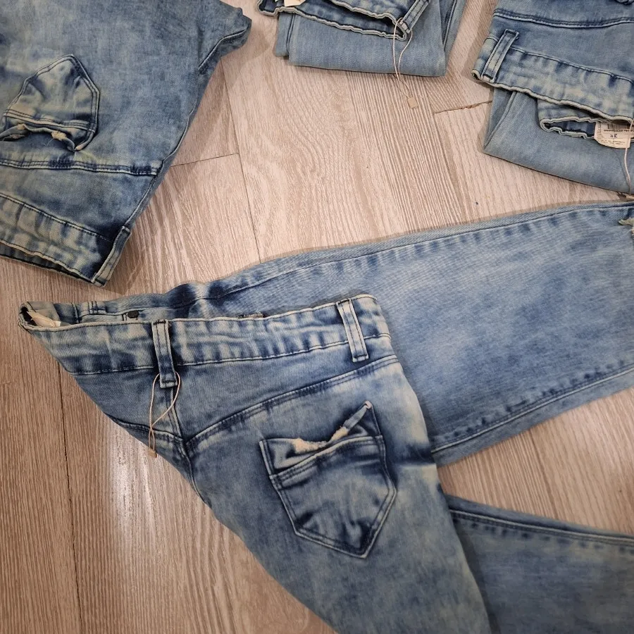 شلوار جین زنانه