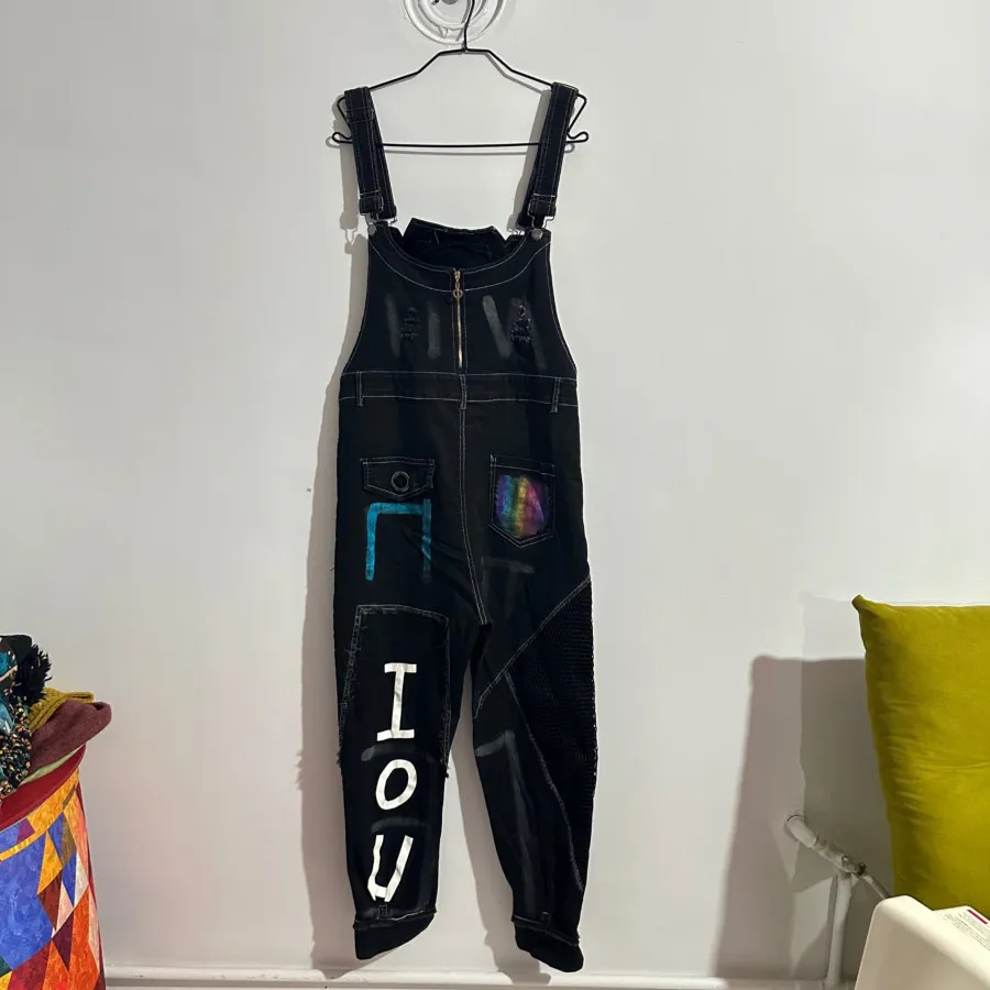 شلوارپیشبندی