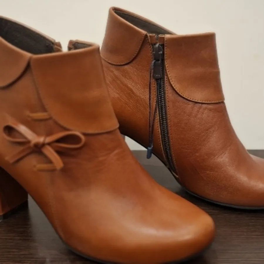 نیم بوت زنانه