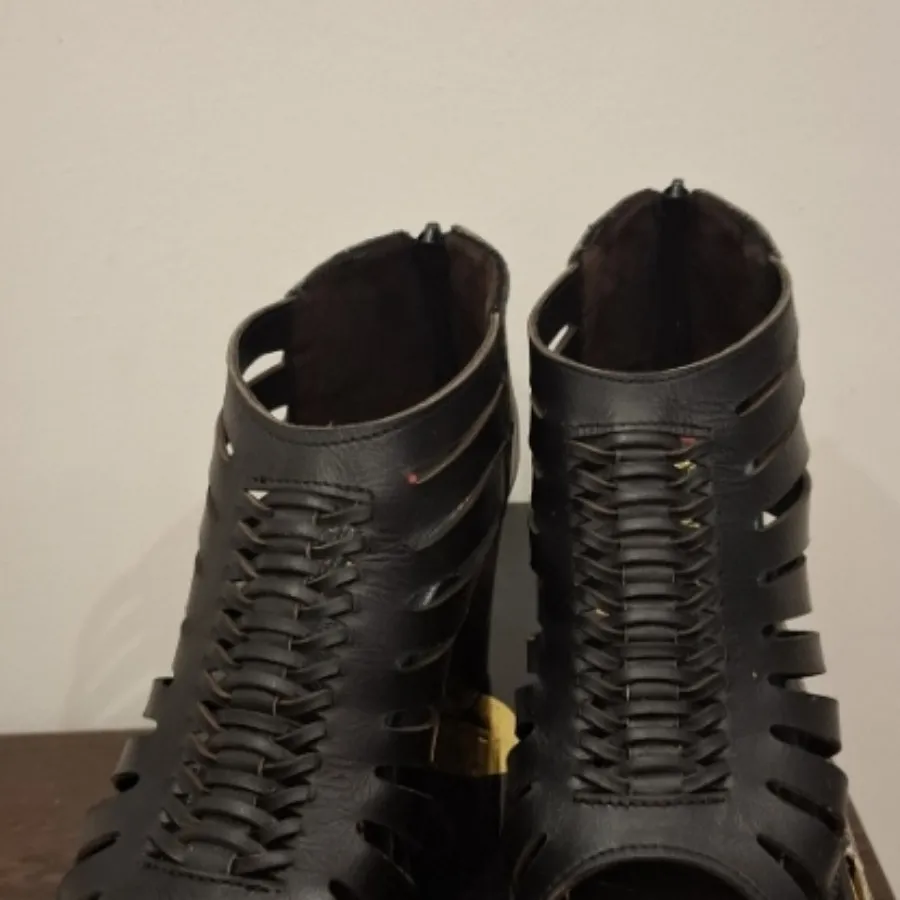 کفش مشکی زیپ دار