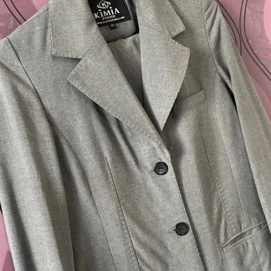 مانتو اداری