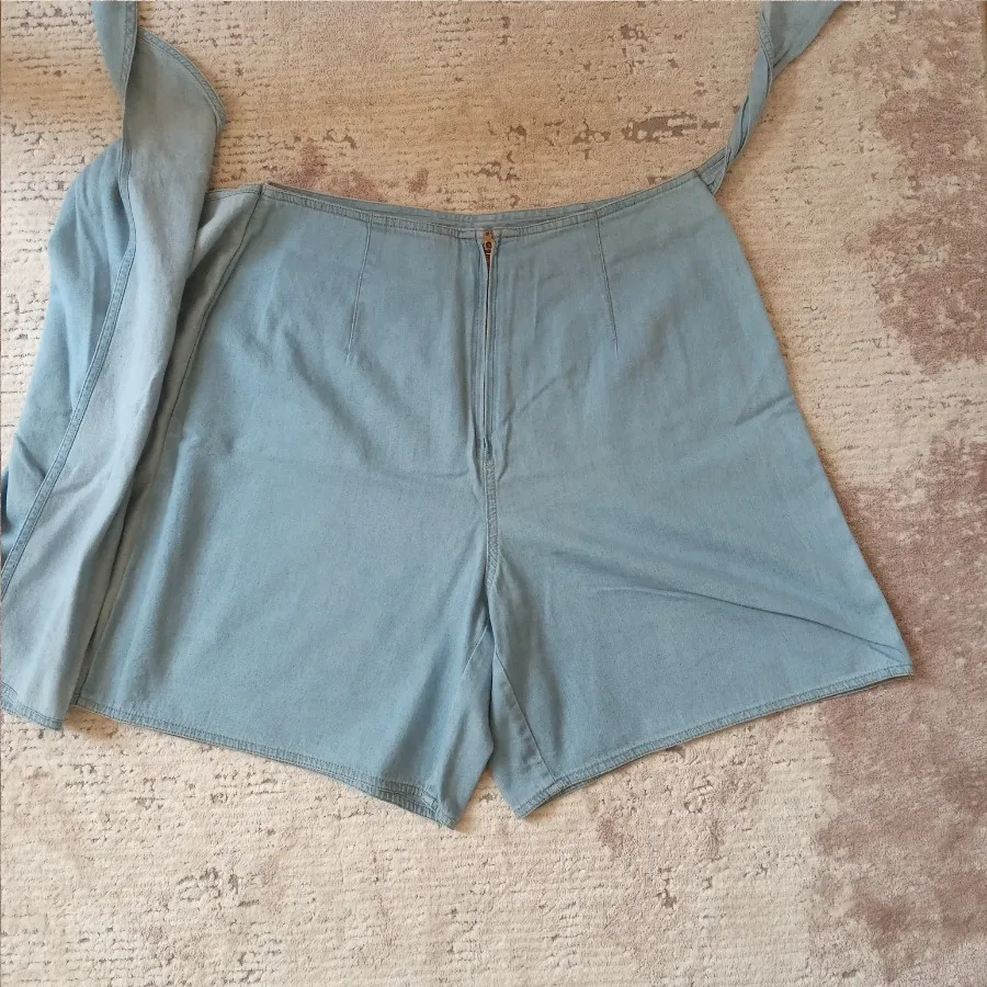 شلوارک دامنی