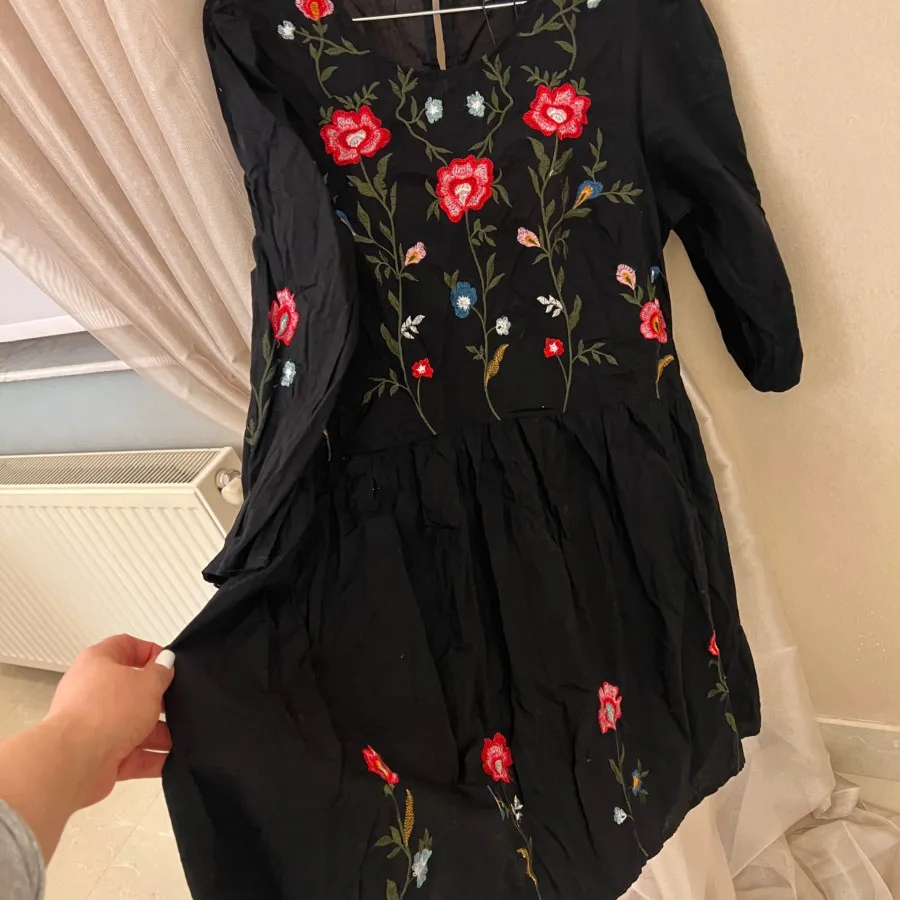 پیراهن نخی گلدوزی