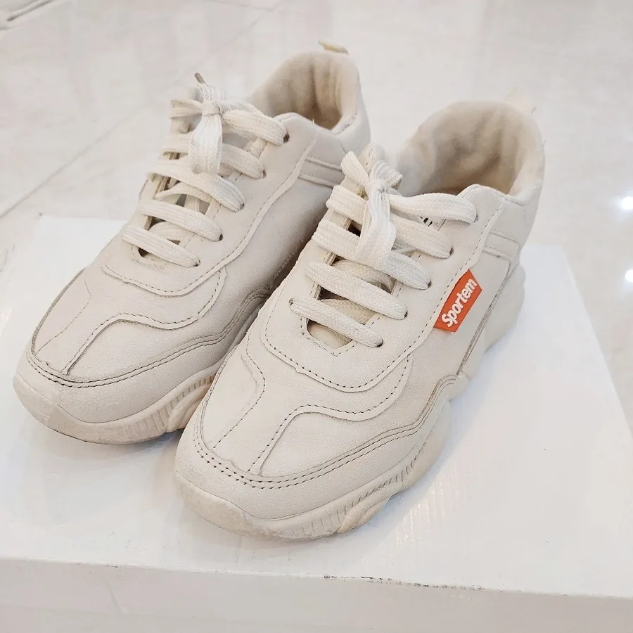 کتونی وارداتی