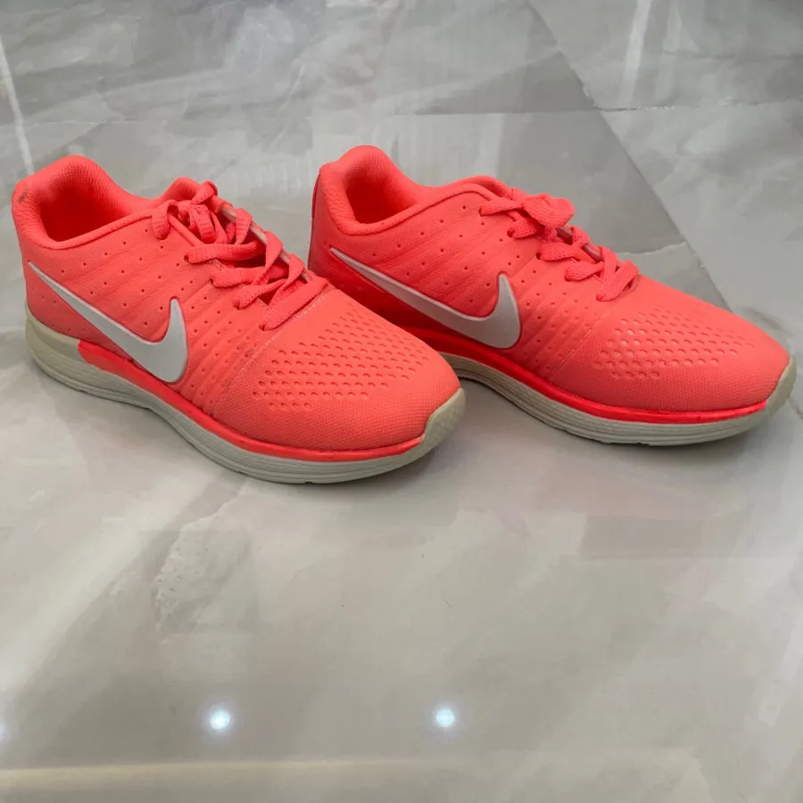 کفش دخترونه