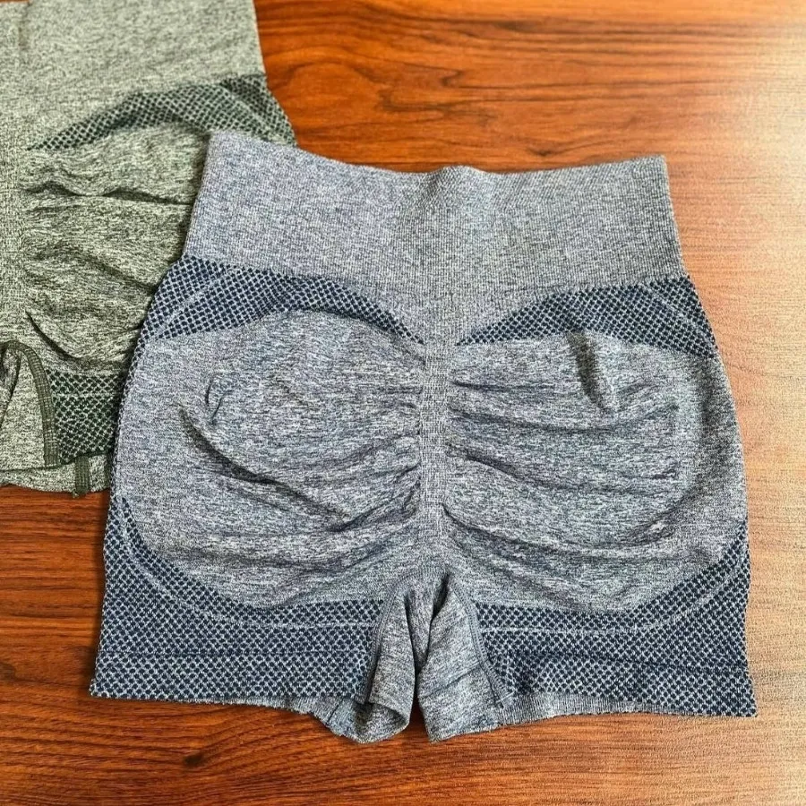 شورتک پشت چین دار