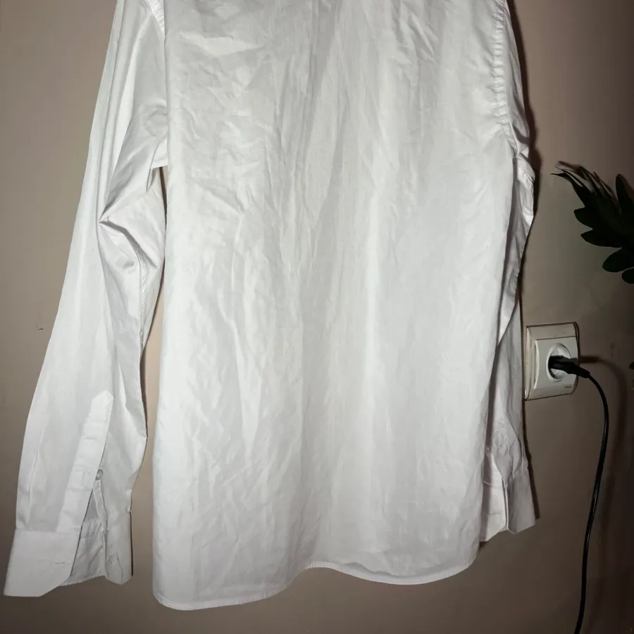 پیراهن مردانه