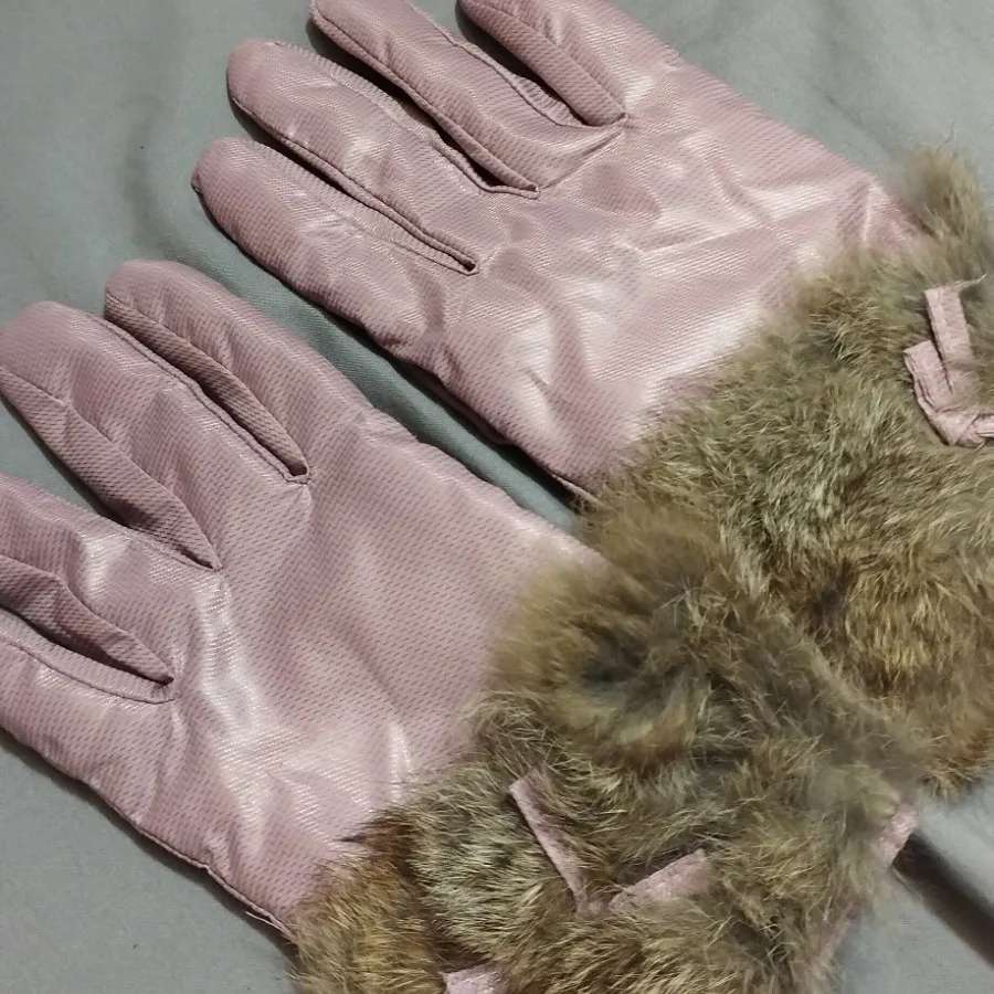 دستکش رنگ خاص