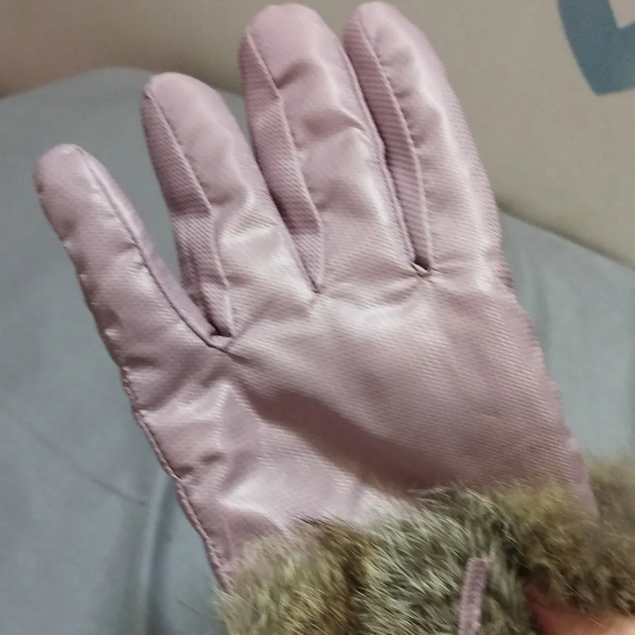 دستکش رنگ خاص