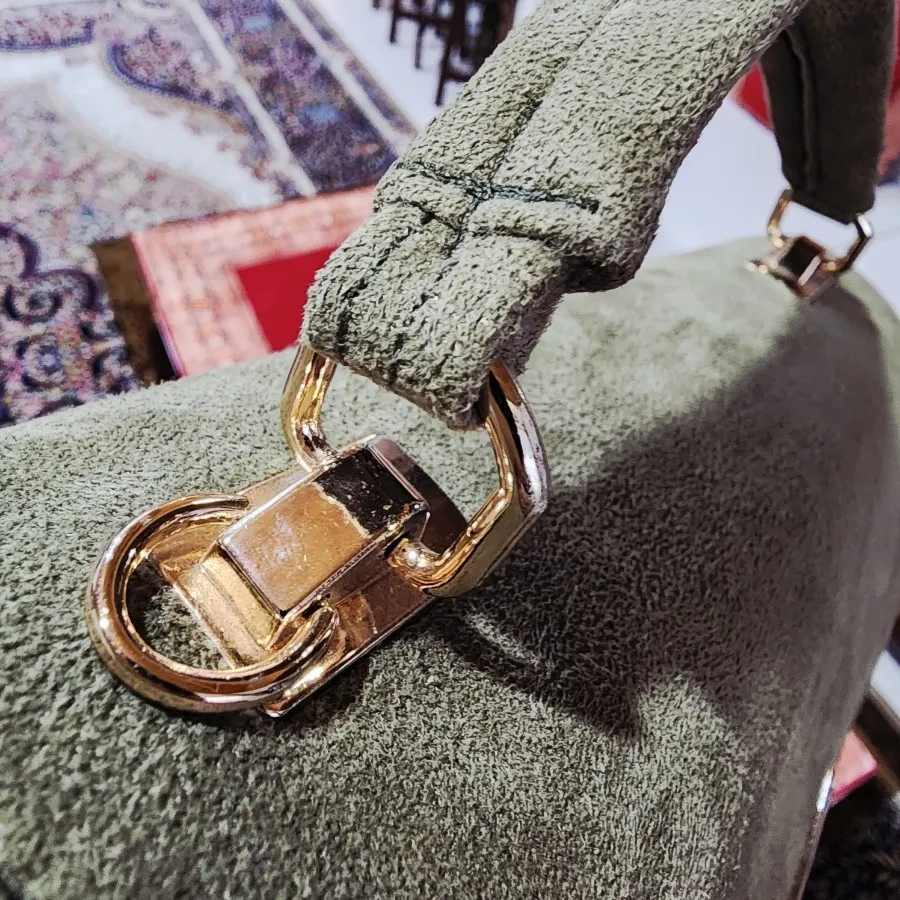 کیف جیر سبز