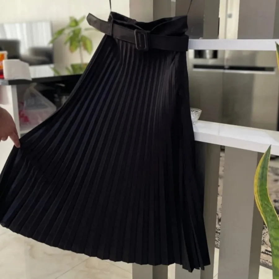 دامن پلیسه مشکی