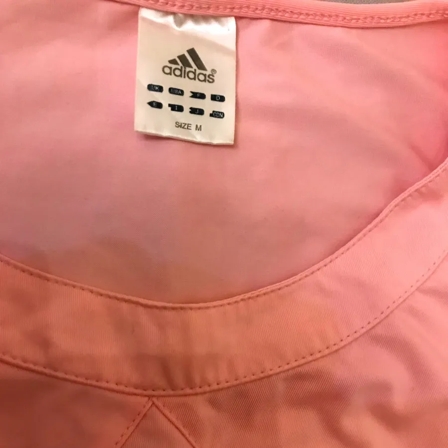 تی شرت ورزشی