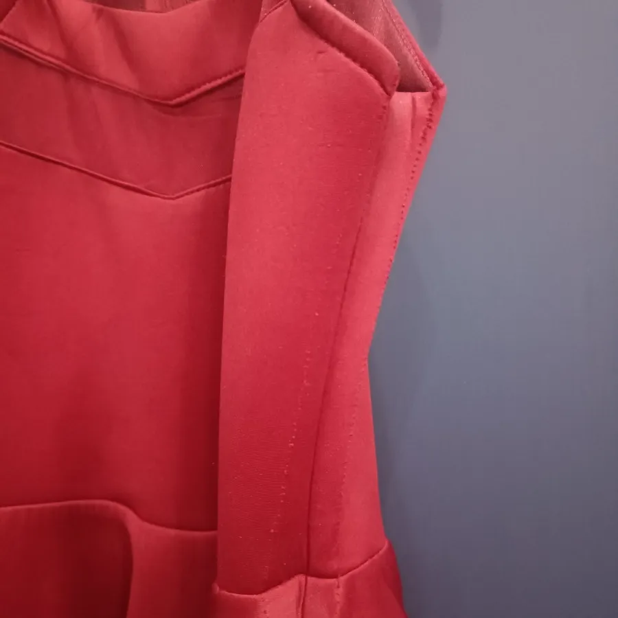 پیرهن زرشکی عروسکی