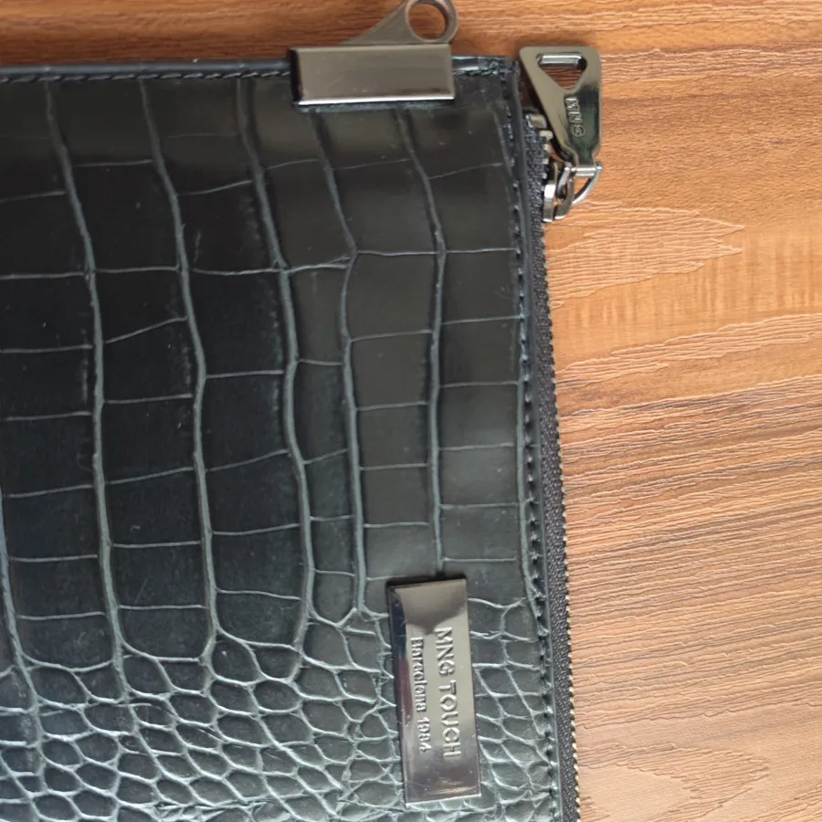 کیف چرم منگو مشکی