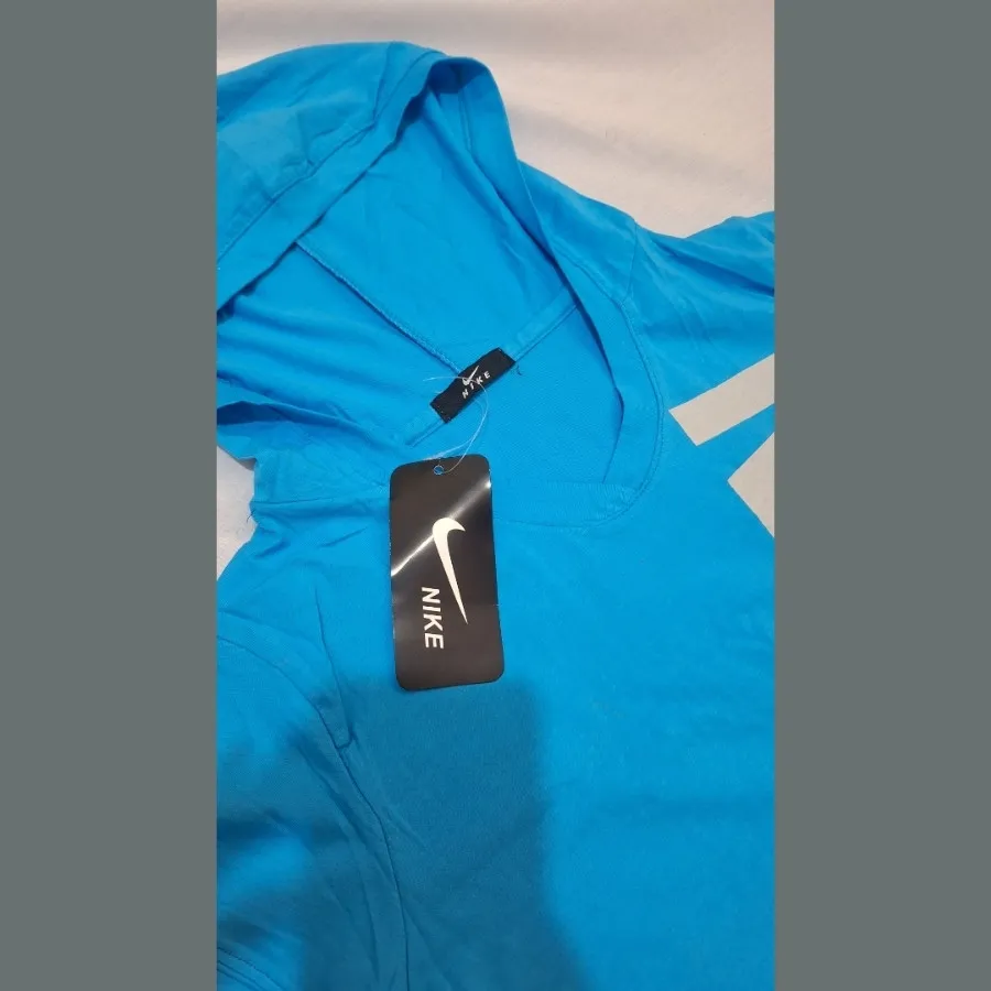 تیشرت نخی کلاهدار