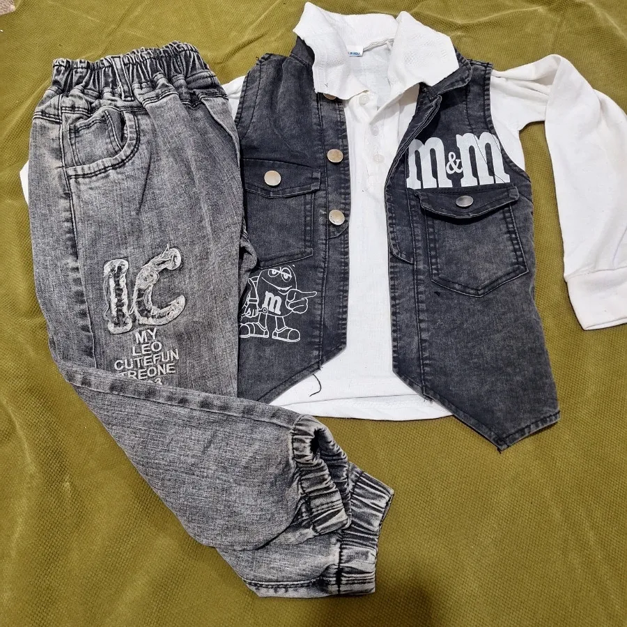 لباس بچگانه