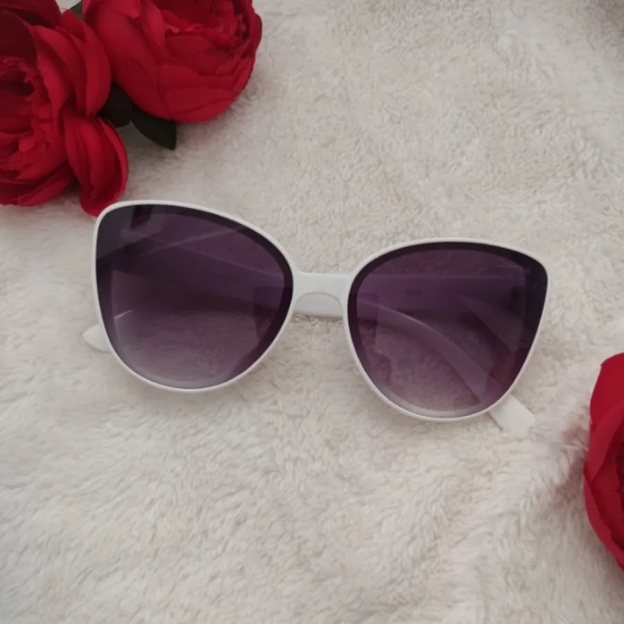 عینک آفتابی و اشانتیون