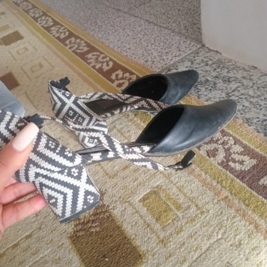 کفش تق تقی??