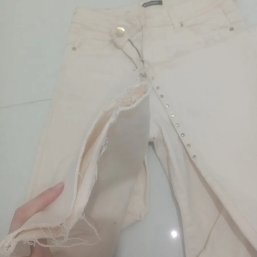 شلوار دمپا فلر شیری خارجی