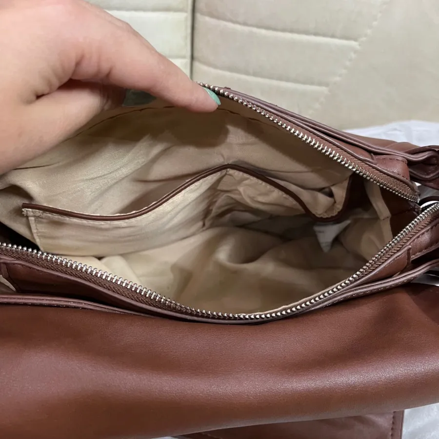 کیف قهوه ای چرم مصنوعی