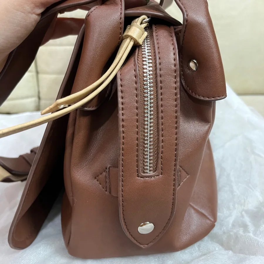 کیف قهوه ای چرم مصنوعی