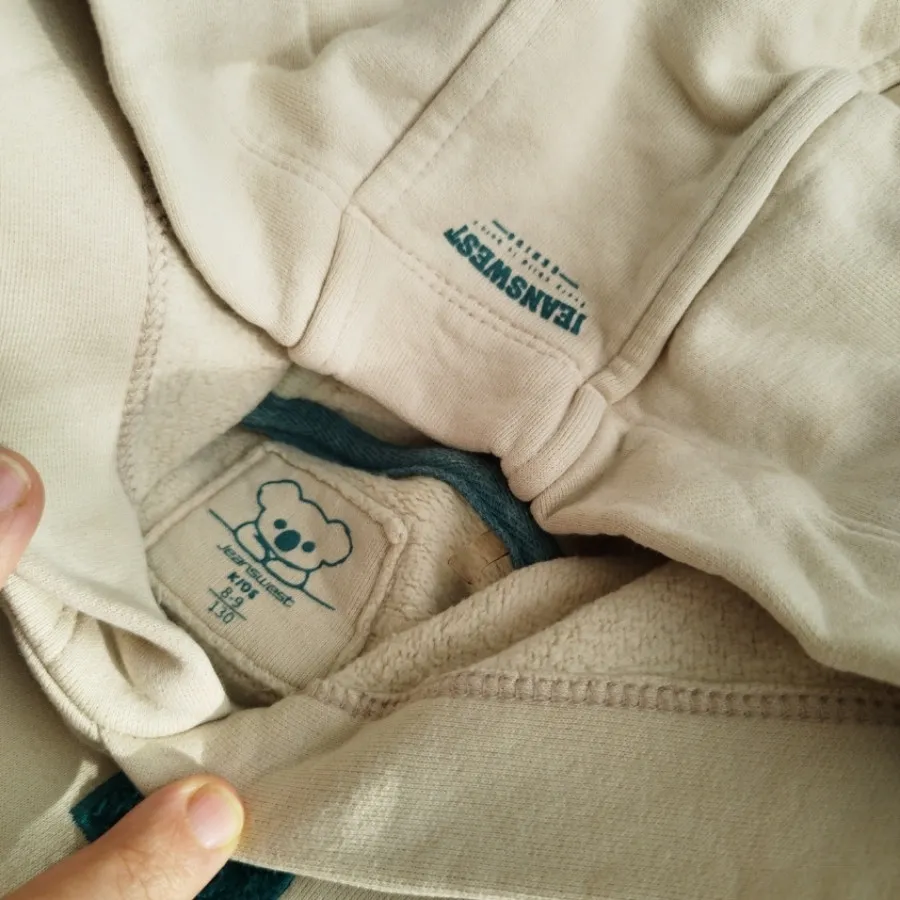 هودی باکسی جین وست