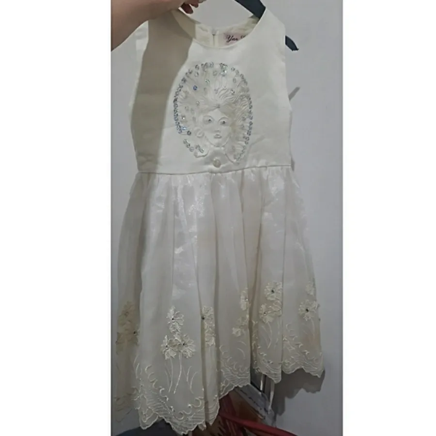 پیراهن بچگانه