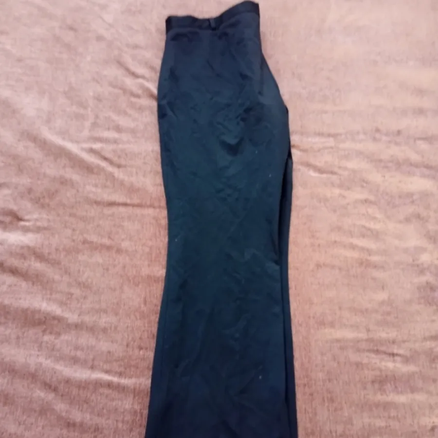 شلوار زنانه